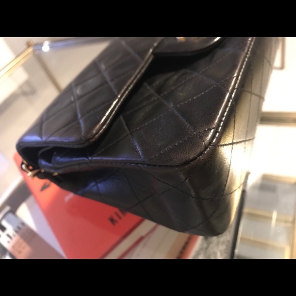 Vintage Chanel Classic Flap Bag - Picture 5 of 10